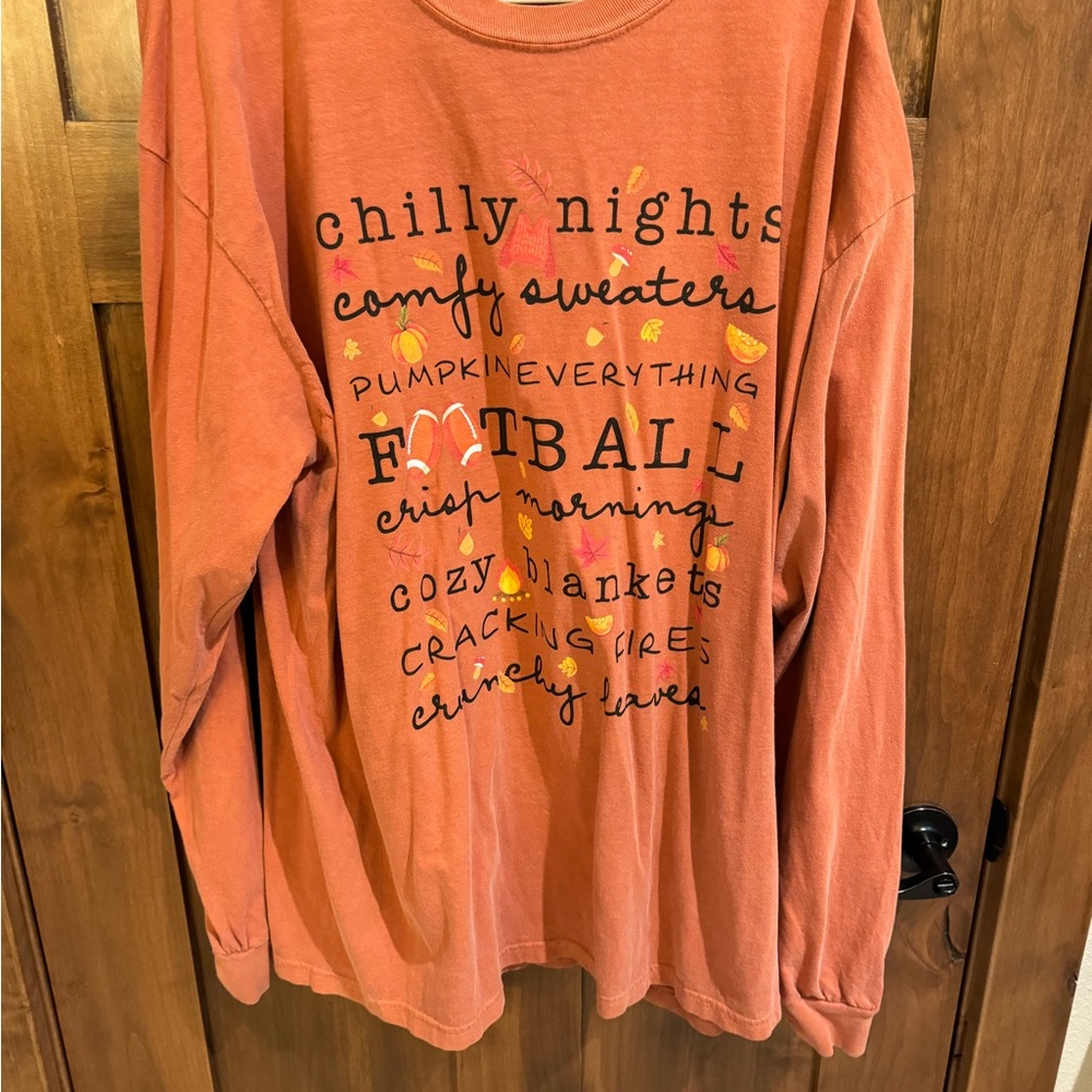 Long sleeve tee shirt